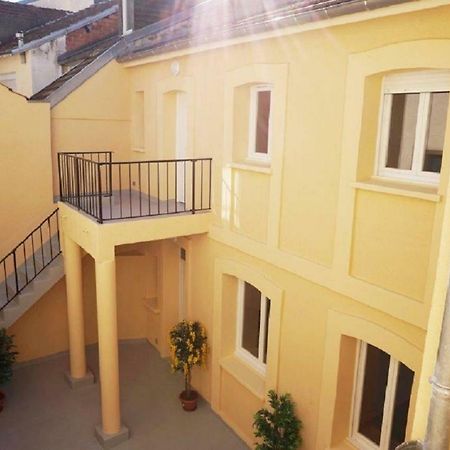 Ferienwohnung Cosy Et Calme F2 En Plein Centre Ville Vichy Exterior foto