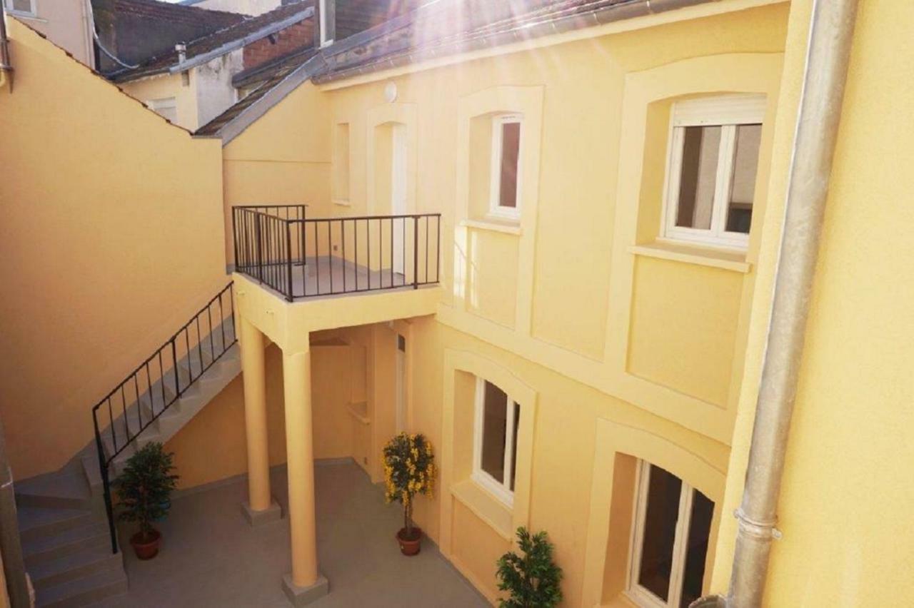 Ferienwohnung Cosy Et Calme F2 En Plein Centre Ville Vichy Exterior foto